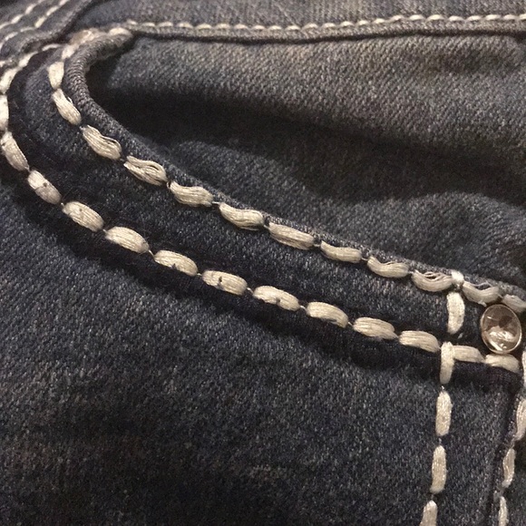 Eighty Eight Perfect Jeans - Picture 8 of 8